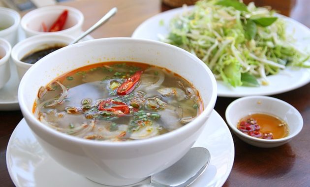 vietnamese pho noodle soup delicious 630x380 9 Best Vietnamese Foods Restaurants with Signature Style in New York