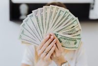 High Yield Checking vs Savings Interest Rates