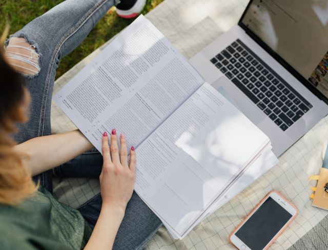 Refinancing Student Loans: Cool Idea or Sneaky Trap?