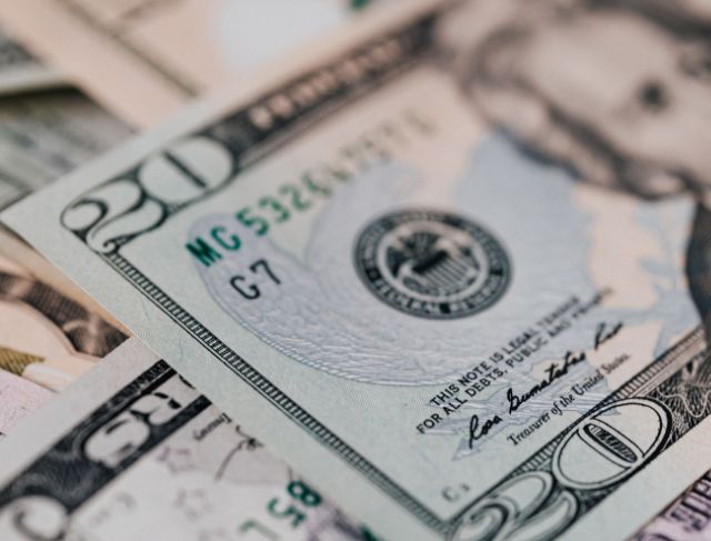 The One Habit That Quietly Fixes Your Money Life