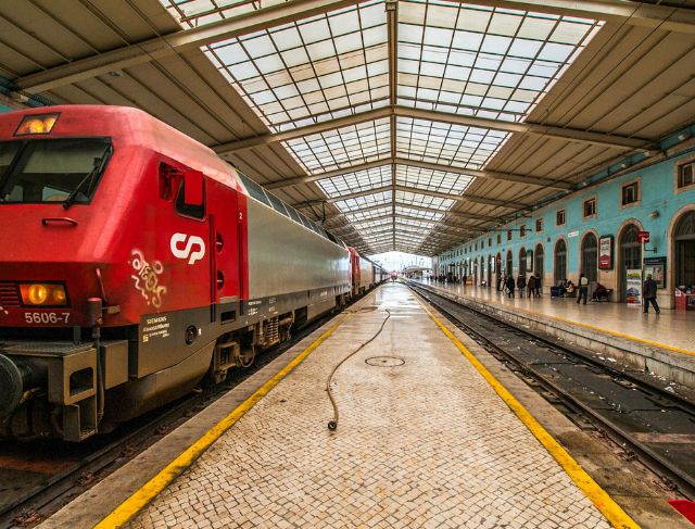 Africa Rail Travel from Cape Town to Cairo Dream