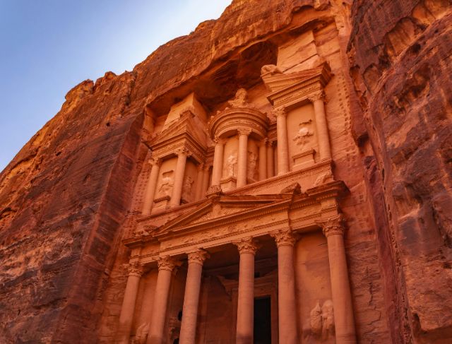 Petra Travel Guide