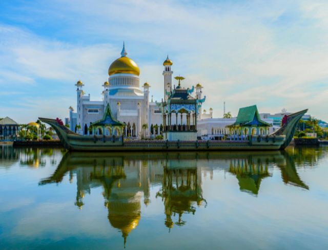 What Is It Really Like to Visit Brunei as a Non-Muslim Tourist?