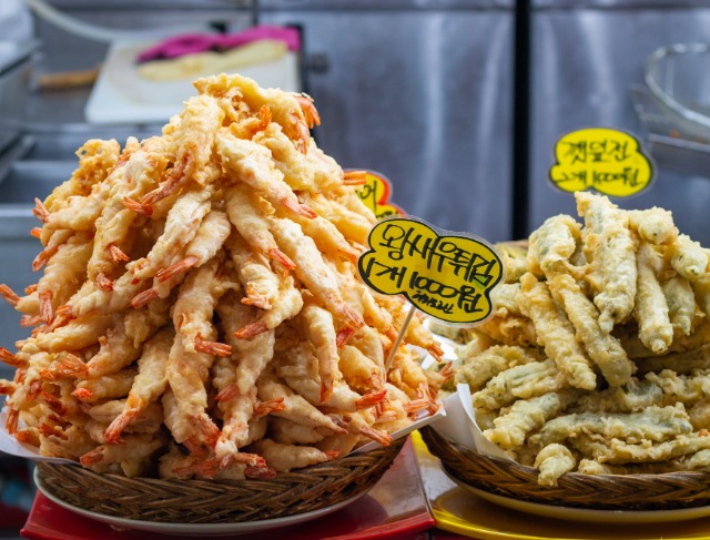 A Korean Street Food Tour in Seoul, What Can You Eat on a Budget?