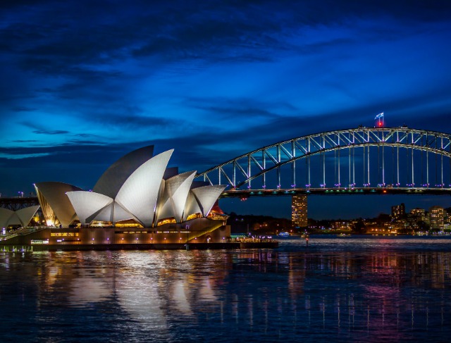 Arriving in Sydney for Opera House, Food and Hotel