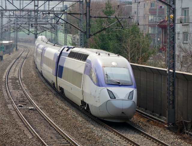 Taking Korea’s Fastest Bullet Train From Seoul to Sejong